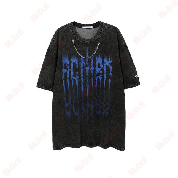 blue letters pattern t shirts with chain